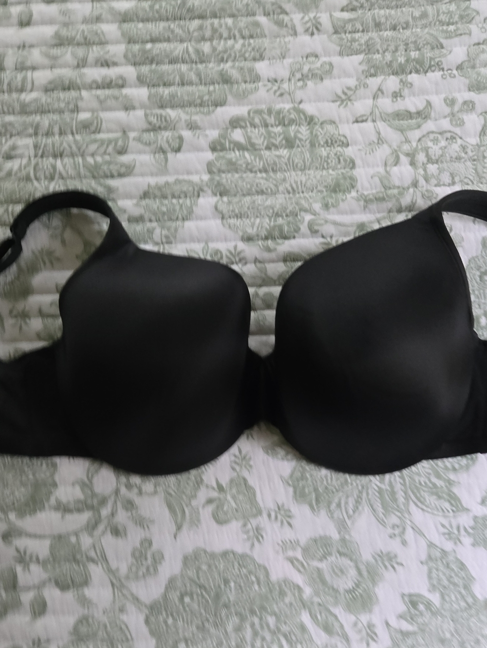 Cacique Smooth Black T-Shirt Bra 36G